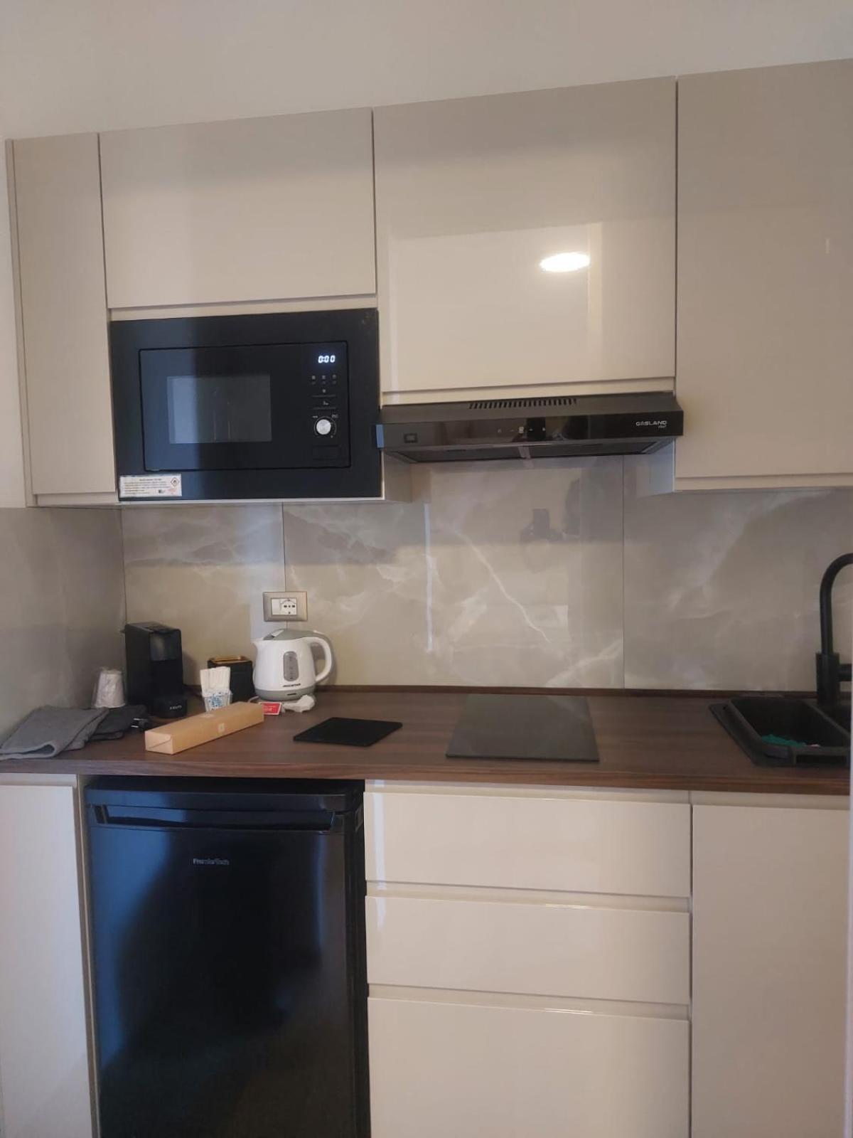 טרפאני Alcantara Suites מראה חיצוני תמונה