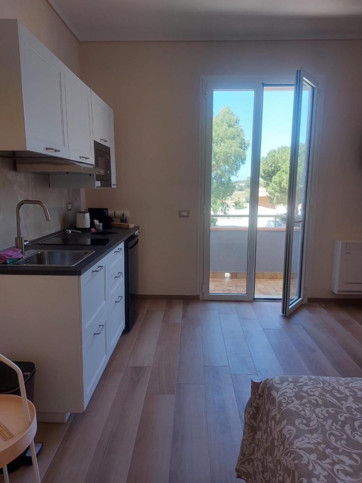 טרפאני Alcantara Suites מראה חיצוני תמונה